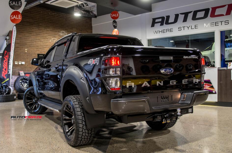 FORD-RANGER-VAPOR-BLACK-MACHINED-WITH-DARK-TINT