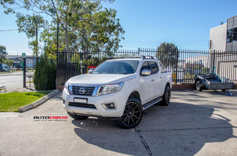 NISSAN NAVARA HEIST SATIN BLACK 6