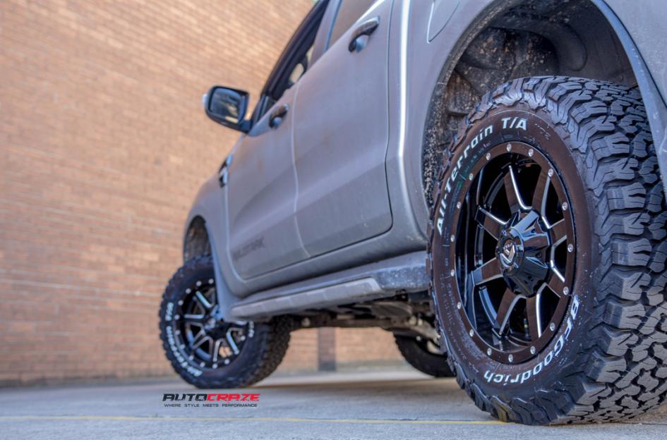 FORD RANGER MAVERICK GLOSS BLACK MILLED ACCENTS 8