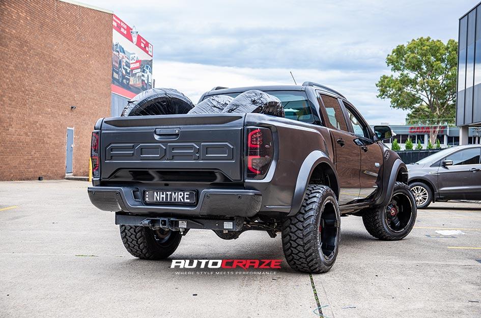 FORD RANGER AB811 SATIN BLACK GLOSS INSERTS