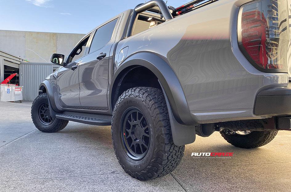 FORD RANGER RAPTOR MR149 SATIN BLACK