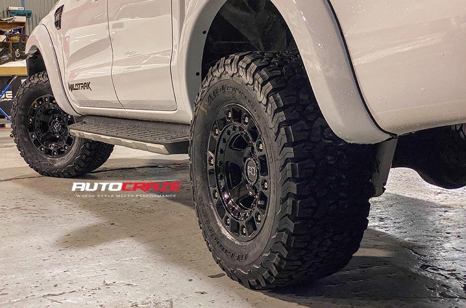 FORD RANGER CINCO GLOSS BLACK W STAINLESS BOLTS