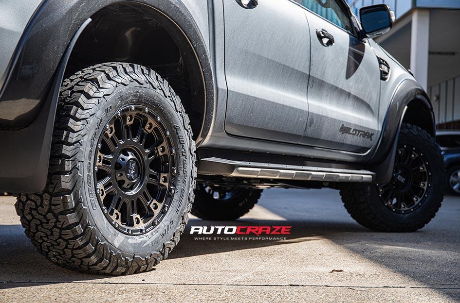 FORD RANGER HOSS XD II SATIN BLACK DARK TINT