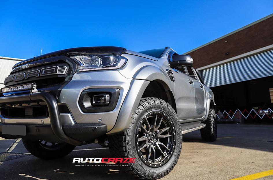 FORD RANGER REBEL ANTHRACITE CENTER W BLACK LIP