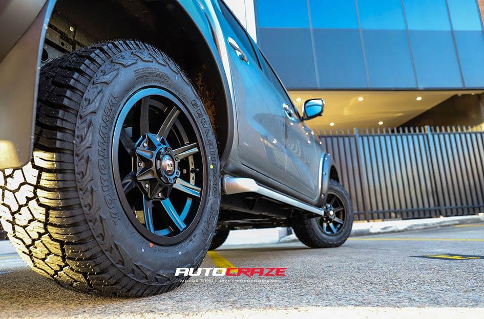 NISSAN NAVARA RAZORBACK FLAT BLACK