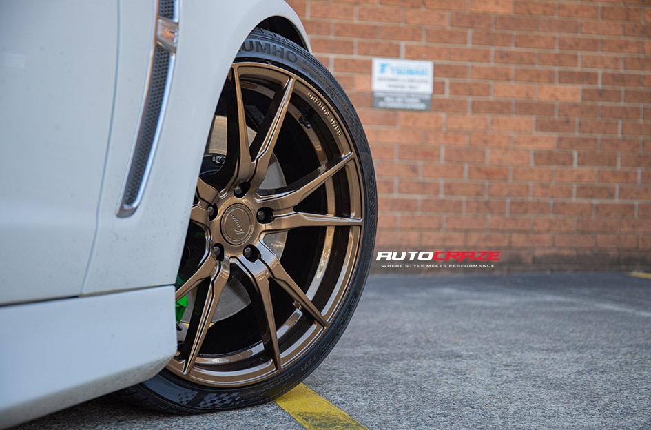HOLDEN-COMMODORE-SF06-BRONZE