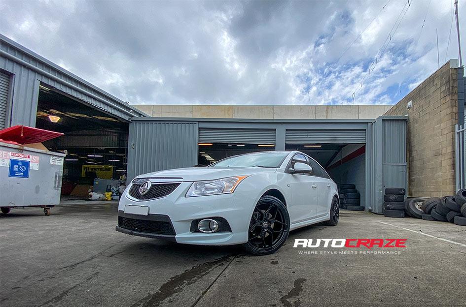 HOLDEN-CRUZE-PETROL--2013-ONWARDS--LEMANS-GLOSS-BLACK
