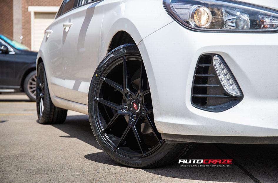 HYUNDAI I30 IFG 39 BLACK