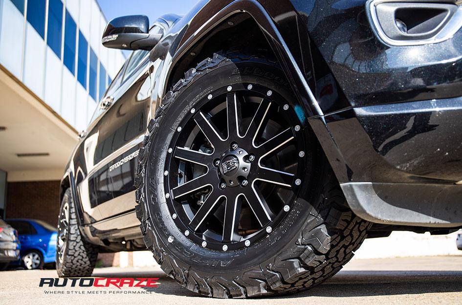 JEEP-GRAND-CHEROKEE-HEIST-SATIN-BLACK-MILLED