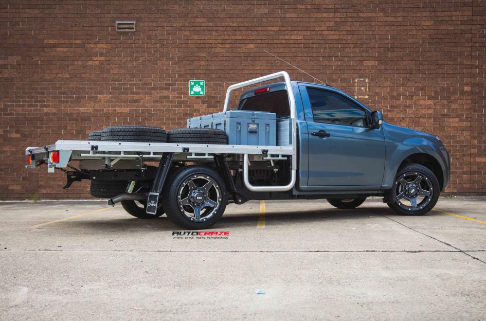 ISUZU DMAX GD04 GRAPHITE WITH MILLED ACCENTS
