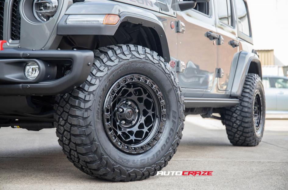 JEEP-WRANGLER-UNIT-MATTE-BLACK