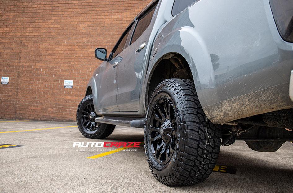 NISSAN NAVARA FLORIDA MATT BLACK