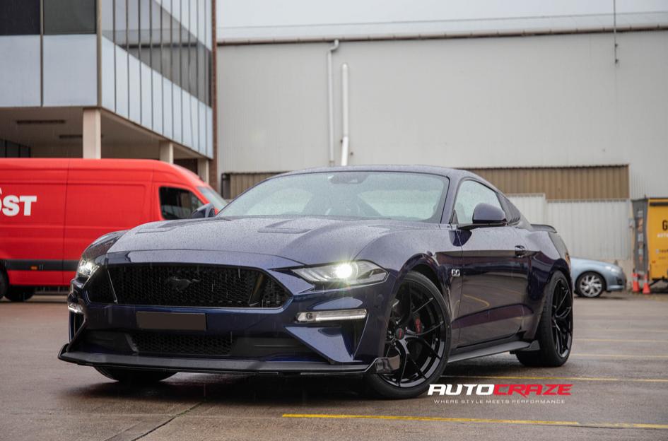 FORD MUSTANG ZR3 GLOSS BLACK