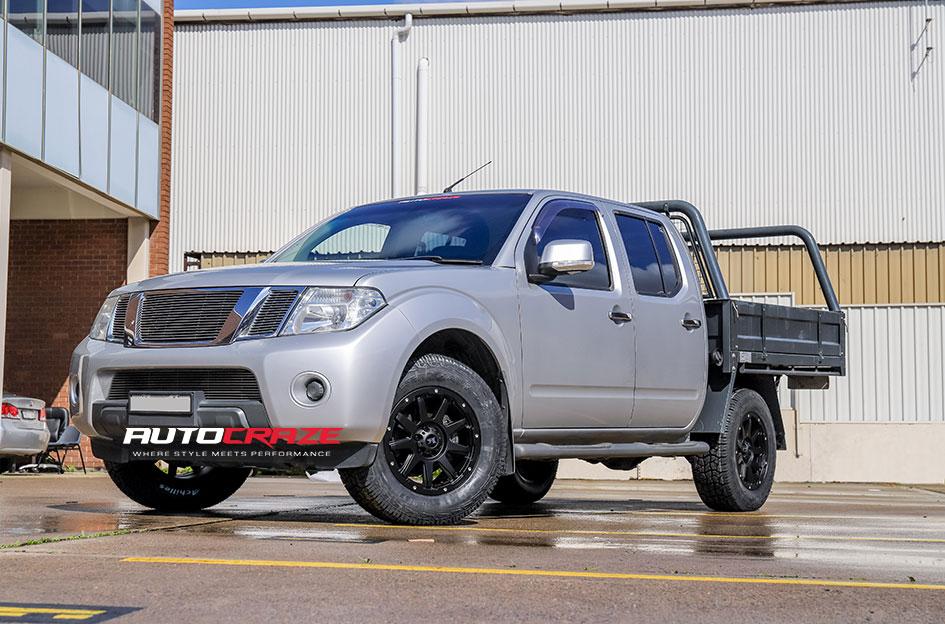 NISSAN NAVARA GATOR SATIN BLACK