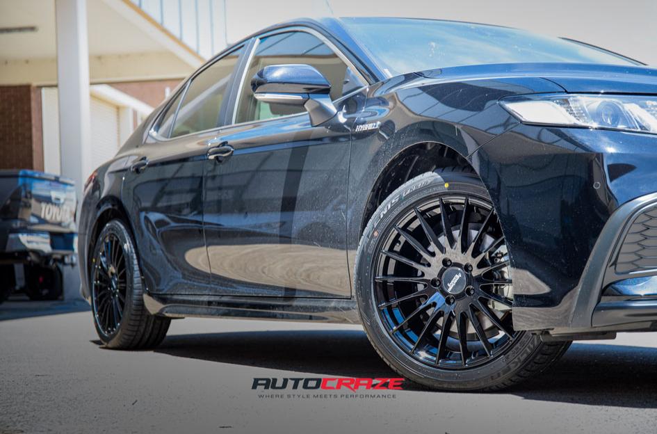 TOYOTA-CAMRY-FASTLANE-GLOSS-BLACK