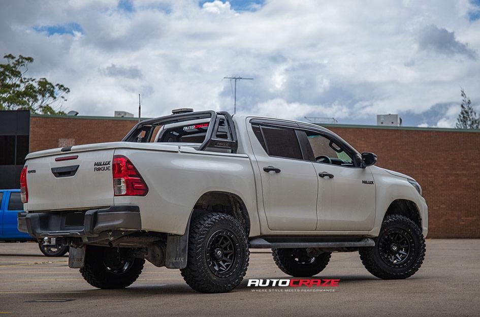 TOYOTA HILUX N80 4WD COVERT MATTE BLACK