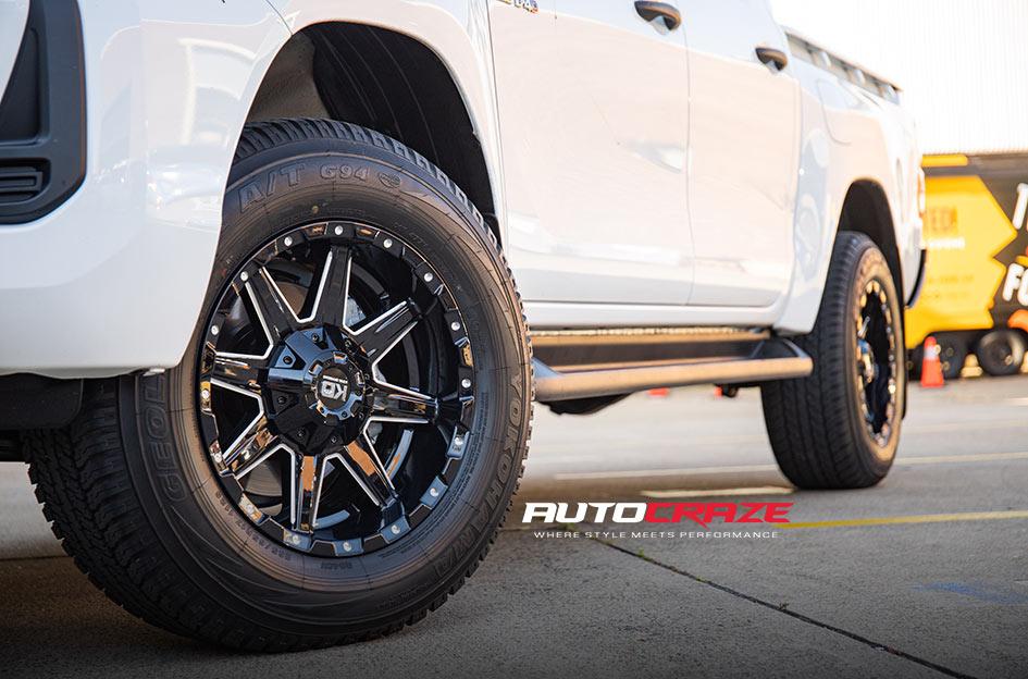 TOYOTA HILUX N80 4WD BLADE  OR GLOSS BLACK MILLED