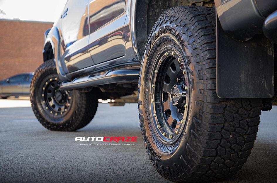 TOYOTA HILUX N70 4WD D LOCKER BLACK