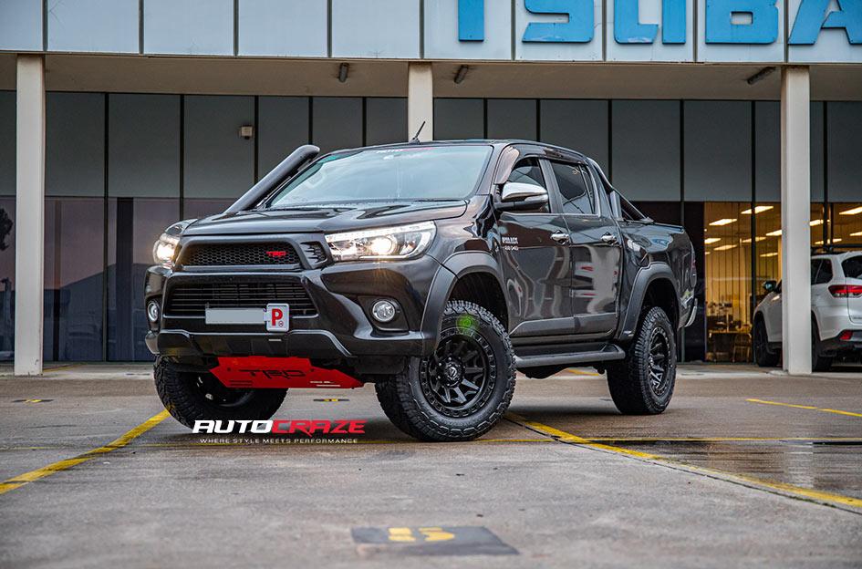 TOYOTA HILUX N80 4WD COVERT MATTE BLACK