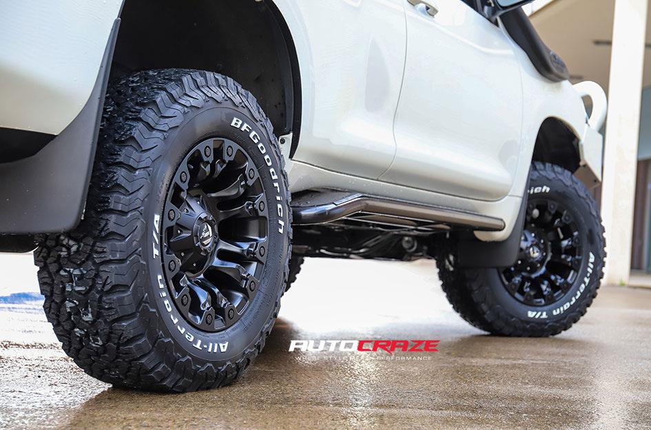 TOYOTA LANDCRUSIER BLITZ MATTE BLACK MACHINED DDT