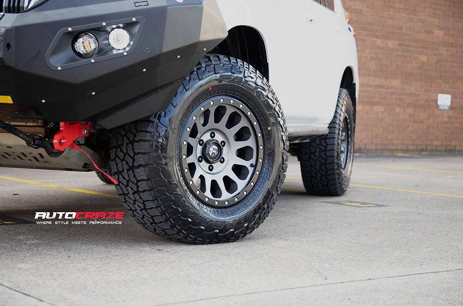 TOYOTA-LANDCRUISER-VECTOR-MATTE-GUN-METAL