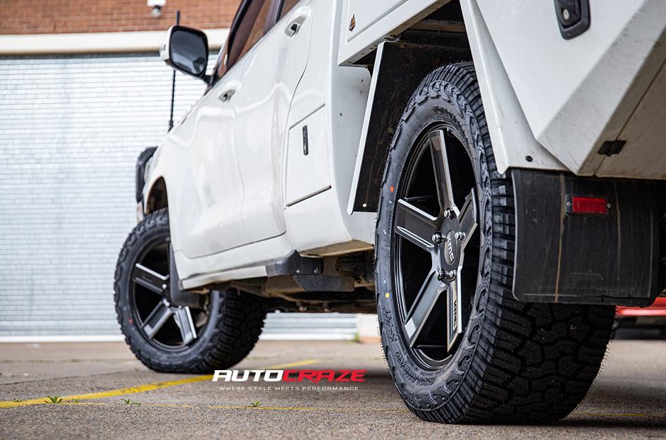 TOYOTA LANDCRUSIER KM702 SATIN BLACK MILLED ACCENTS