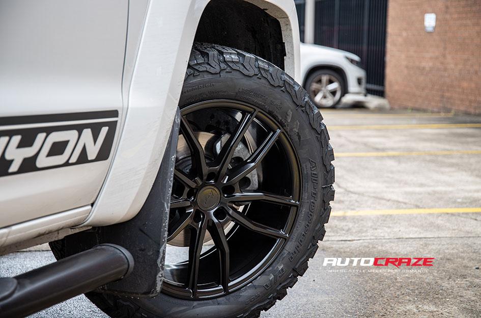VOLKSWAGEN AMAROK SF11 SATIN BLACK