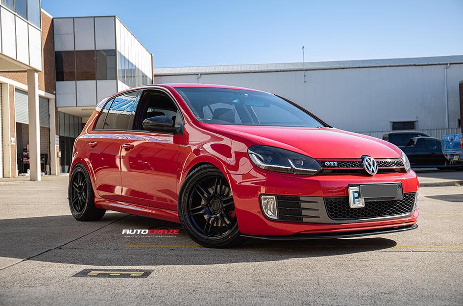 VOLKSWAGEN GOLF SF02 GLOSS BLACK
