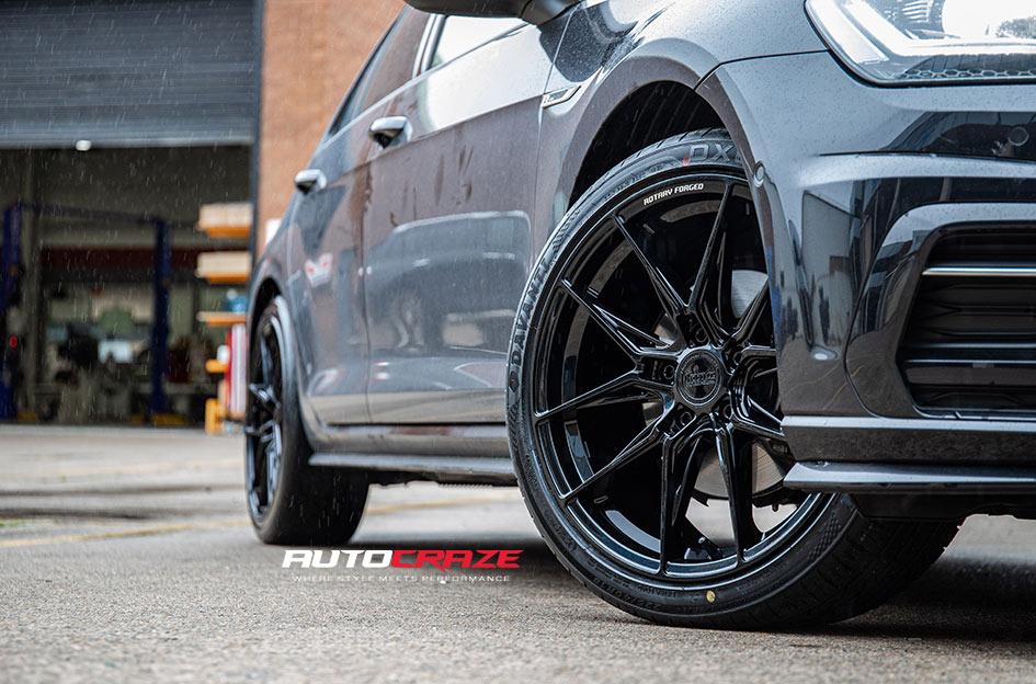 VOLKSWAGEN-GOLF-TOXIN-GLOSS-BLACK