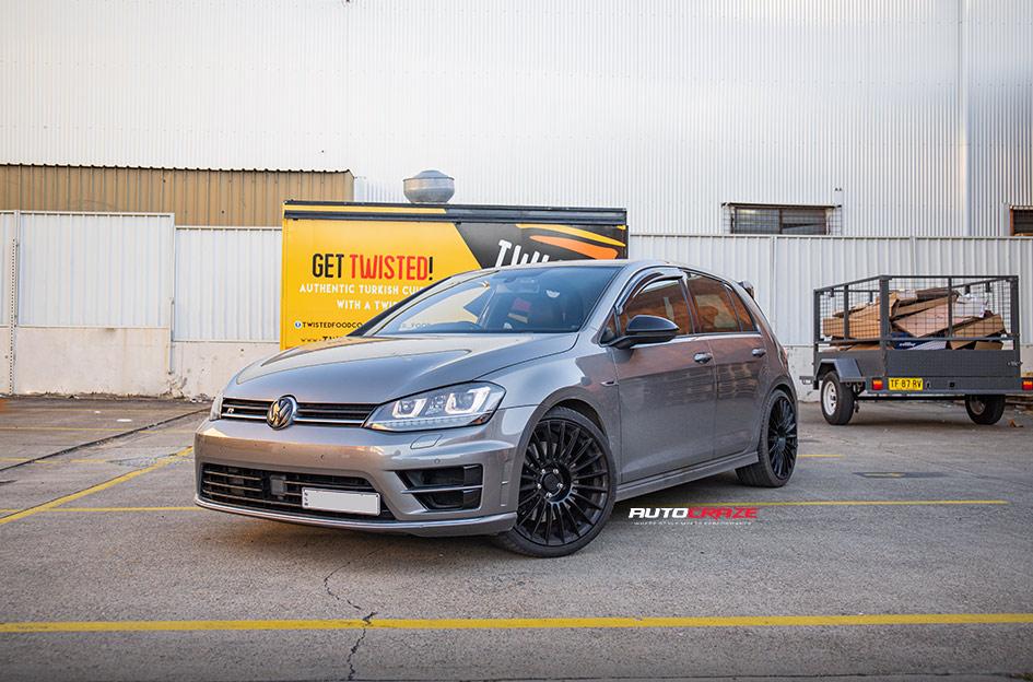 VOLKSWAGEN GOLF BUC MATTE BLACK