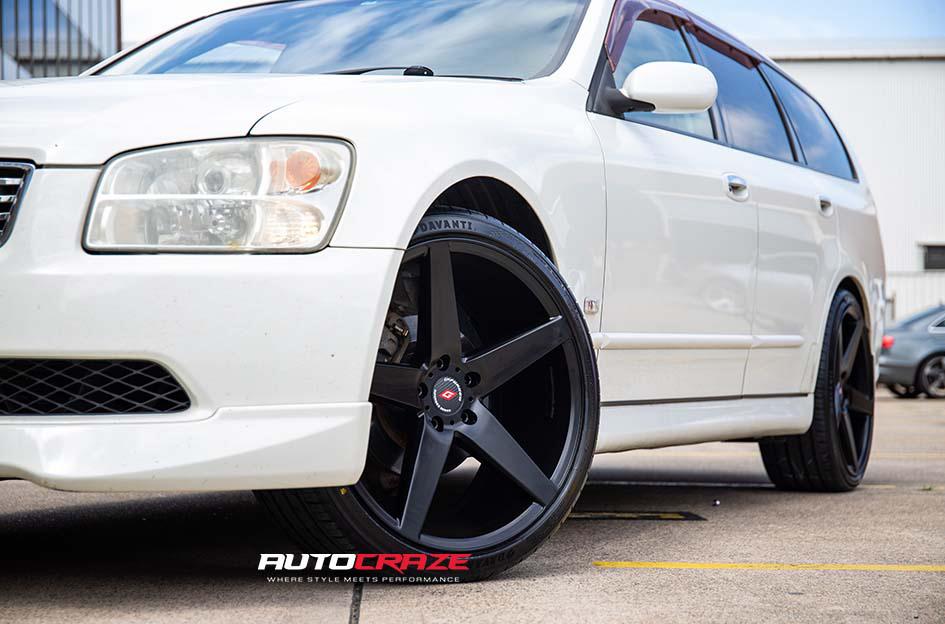 NISSAN STAGEA IFG3 FLAT BLACK