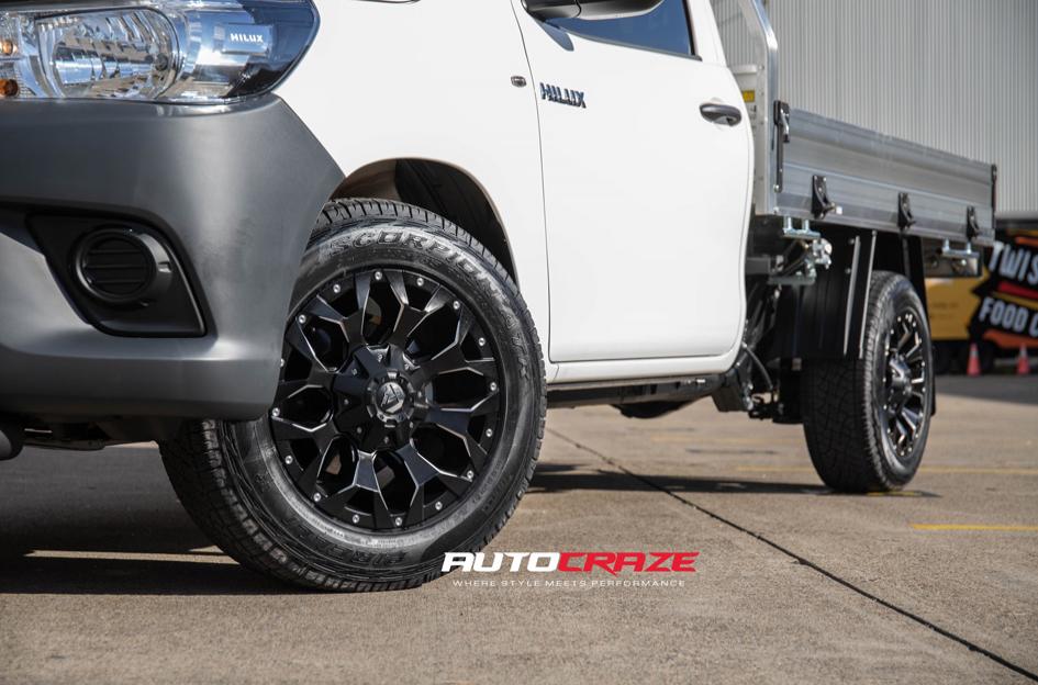 TOYOTA HILUX 2WD (2005 ONWARDS) ASSAULT GLOSS BLACK MILLED ACCENTS