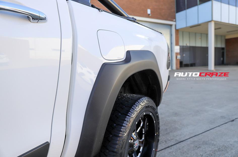 TOYOTA HILUX N80 4WD BUCK 25 XD GLOSS BLACK MILLED ACCENTS