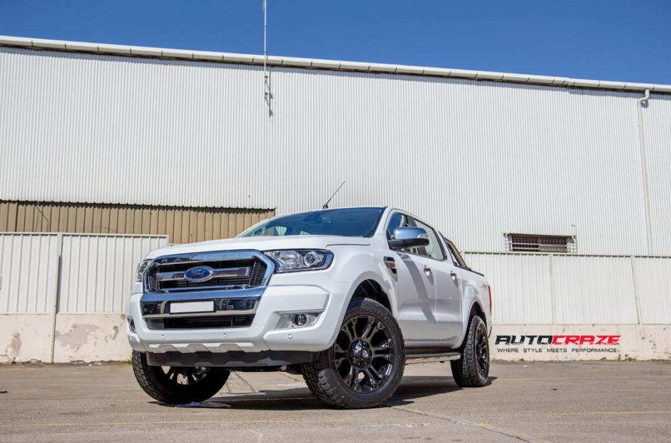 FORD-RANGER-VAPOR-BLACK-MACHINED-WITH-DARK-TINT