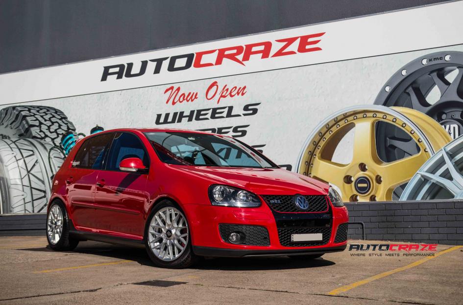 VOLKSWAGEN GOLF RSE SILVER