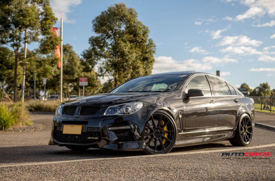 HOLDEN-COMMODORE-SF04-MATTE-BLACK-3