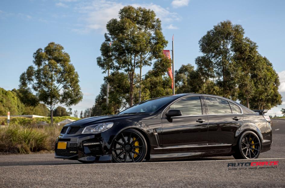 HOLDEN-COMMODORE-SF04-MATTE-BLACK-3