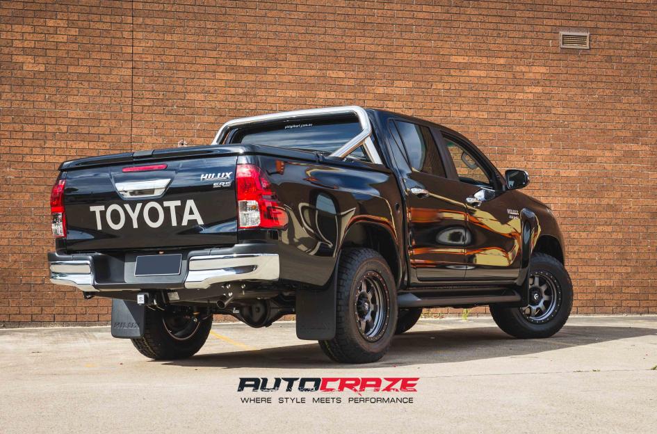 TOYOTA HILUX N70 4WD TROPHY MATTE ANTHRACITE WITH BLACK RING 3