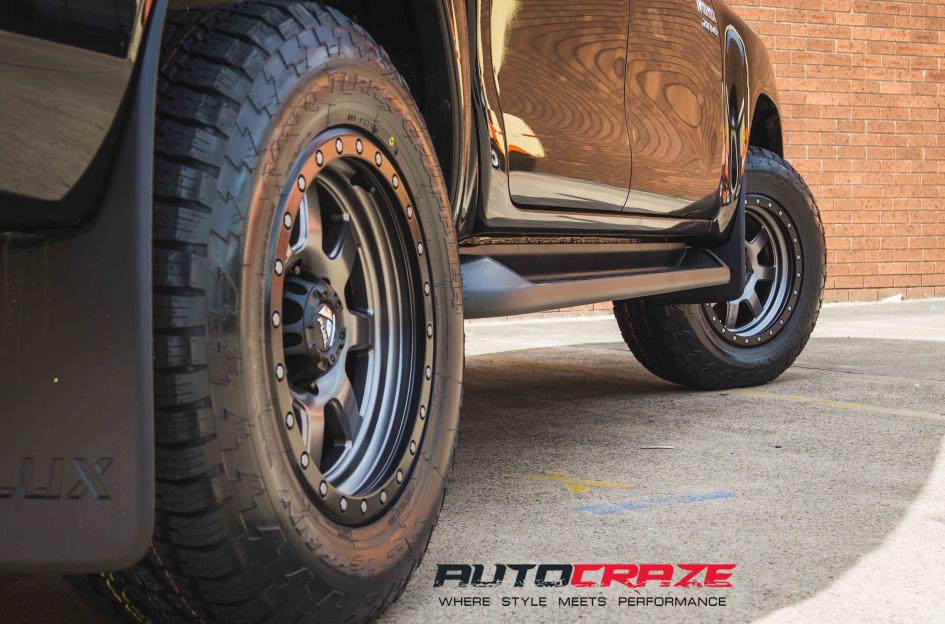 TOYOTA HILUX N70 4WD TROPHY MATTE ANTHRACITE WITH BLACK RING 3