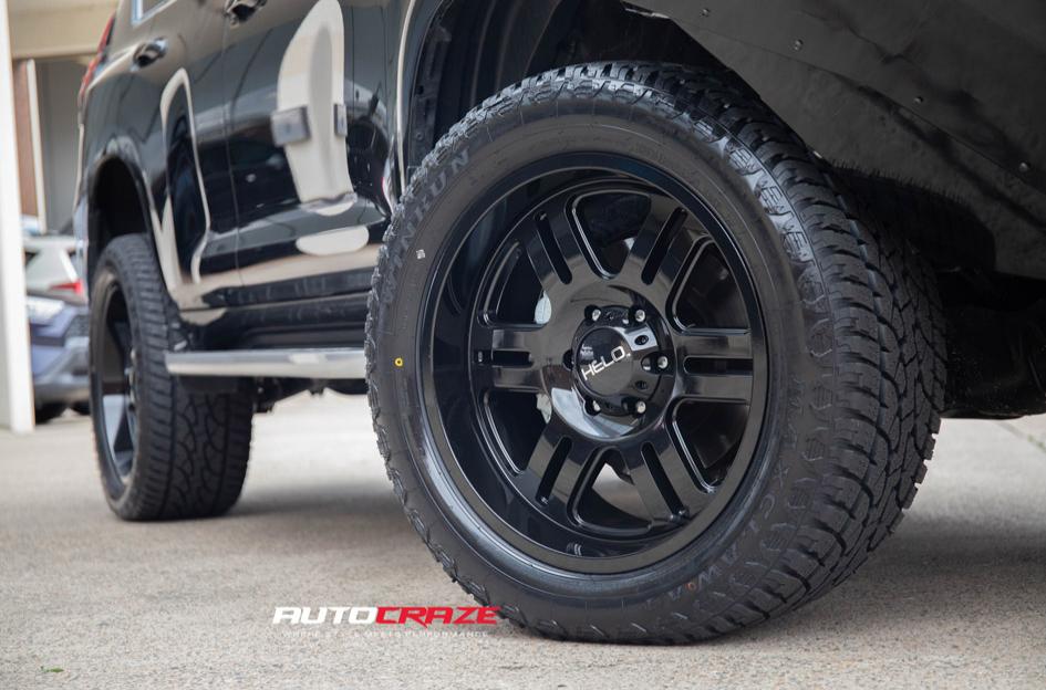 TOYOTA LANDCRUISER HE916 GLOSS BLACK