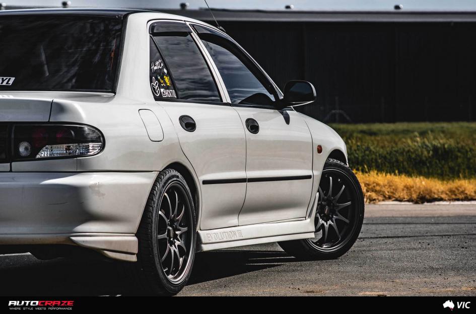 MITSUBISHI LANCER ROTATE GUN METALLIC MATTE