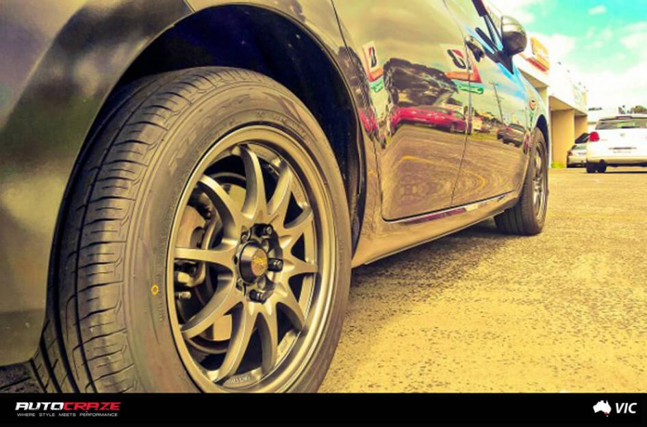 TOYOTA COROLLA ROTATE GUN METALLIC MATTE