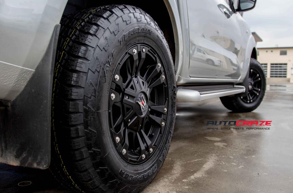 NISSAN NAVARA MONSTER XD 2 MATTE BLACK