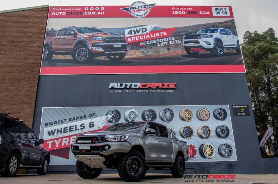 TOYOTA HILUX N80 4WD TROPHY MATTE BLACK WITH ANTHRACITE RING