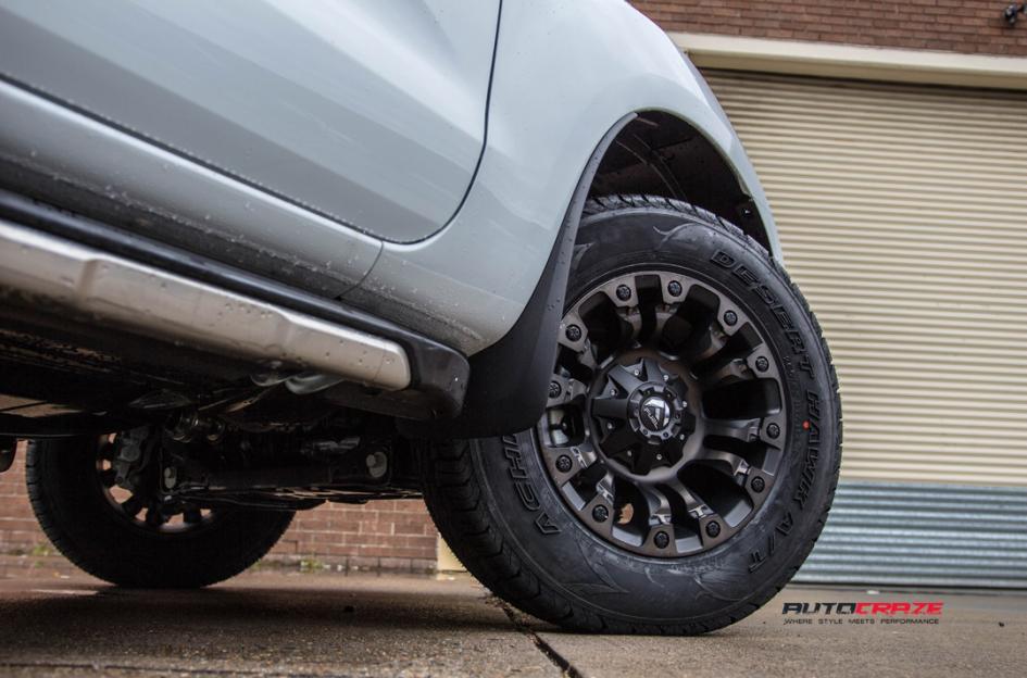 FORD-RANGER-VAPOR-BLACK-MACHINED-WITH-DARK-TINT