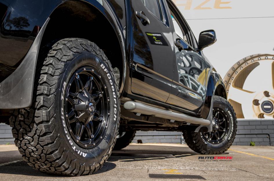 NISSAN NAVARA HOSTAGE MATTE BLACK