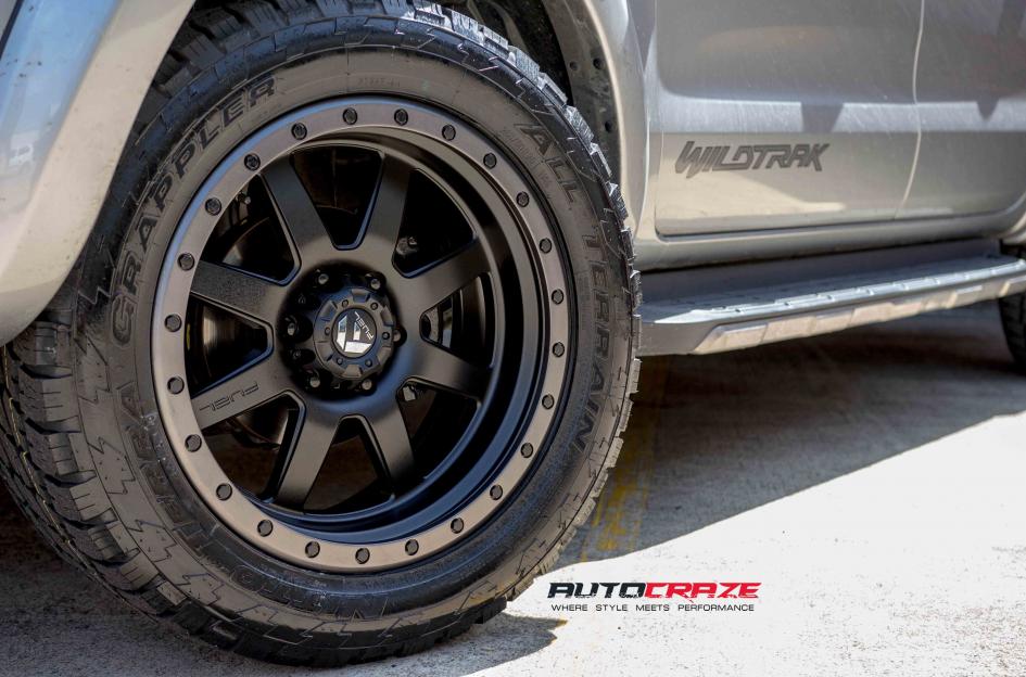 FORD-RANGER-TROPHY-MATTE-BLACK-WITH-ANTHRACITE-RING