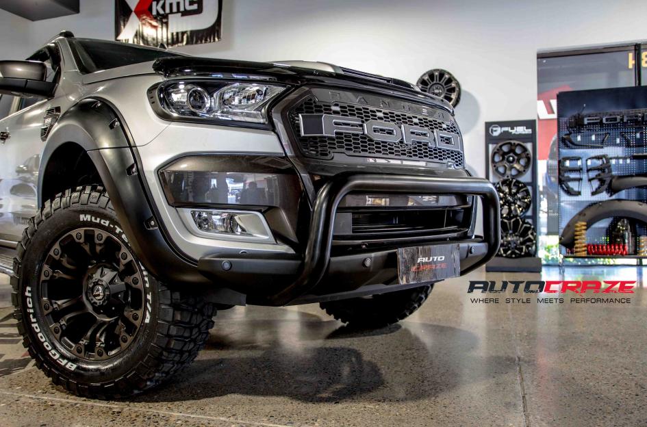 FORD-RANGER-VAPOR-BLACK-MACHINED-WITH-DARK-TINT