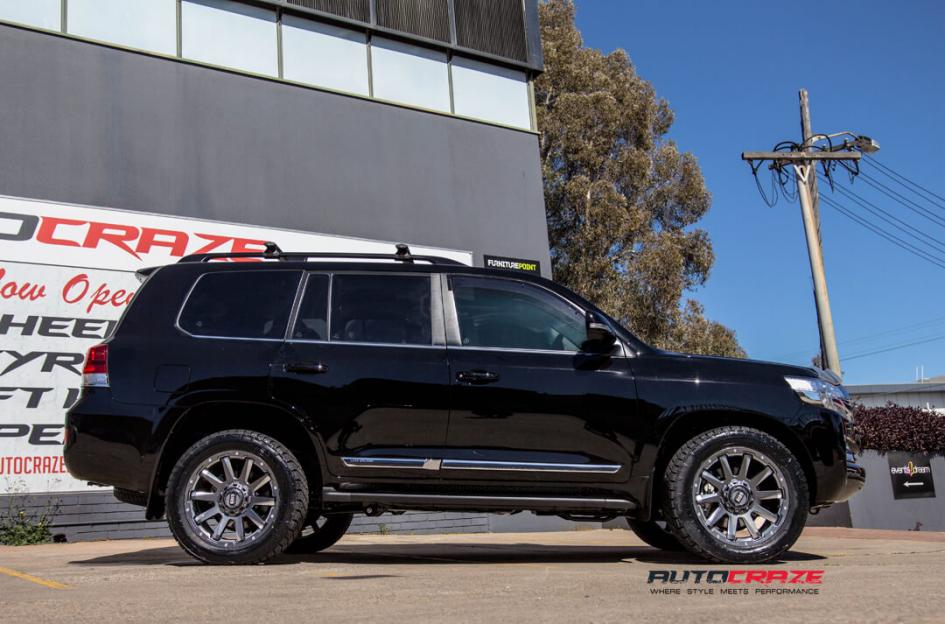 TOYOTA LANDCRUSIER GD05 GRAPHITE WITH MILLED ACCENTS