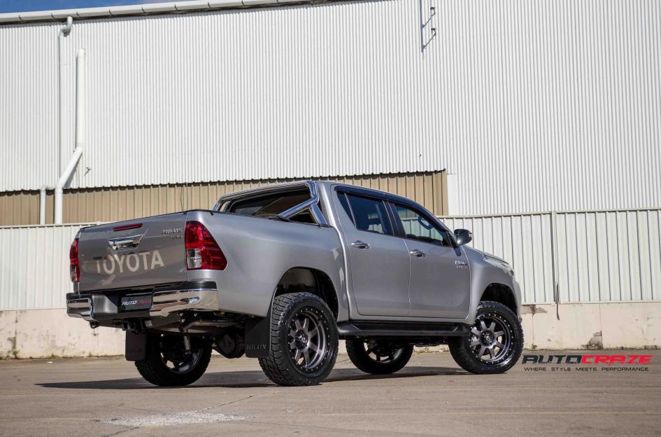 TOYOTA HILUX N80 4WD TROPHY MATTE ANTHRACITE WITH BLACK RING 6
